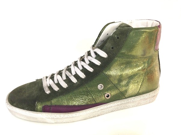 Sneaker